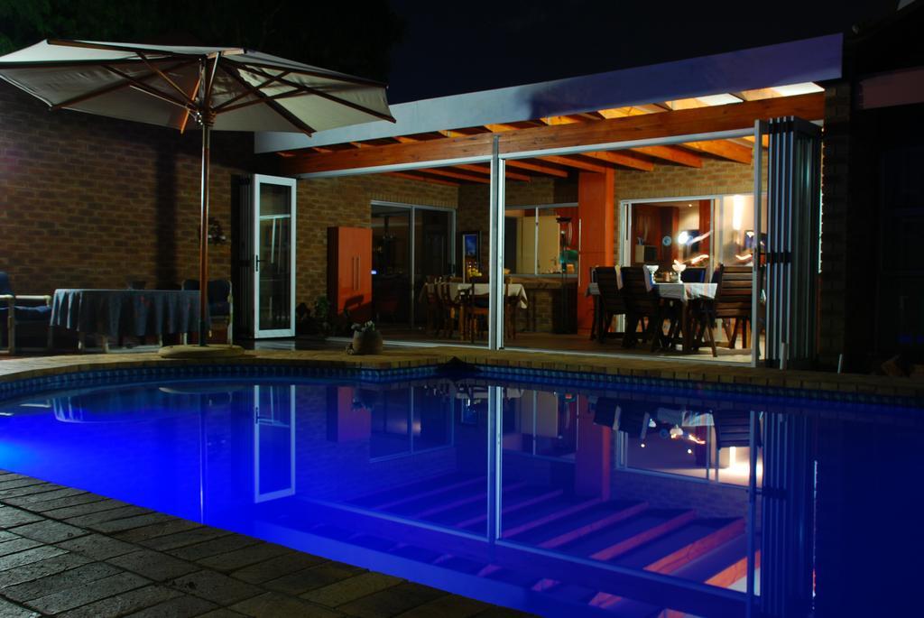 Asante Guest House バンダービールパーク エクステリア 写真